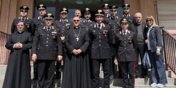 Vittoria, il vescovo La Placa in visita ai carabinieri