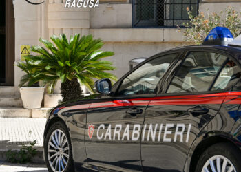 Ragusa, evade i domiciliari per andare a caccia di soldi a casa dei genitori