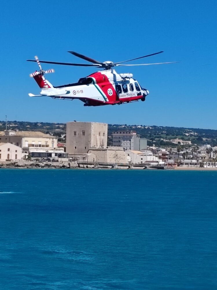Pozzallo, l’esercitazione della Guardia costiera per la Giornata del mare