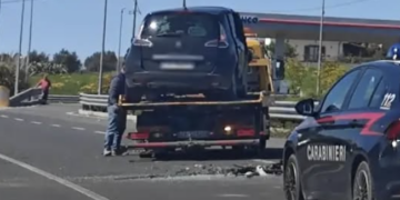 Si scontrano un’auto e un furgone sulla Modica-Pozzallo: ci sono feriti
