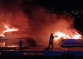 Porto di Scoglitti, inferno di fuoco: due imbarcazioni al rogo