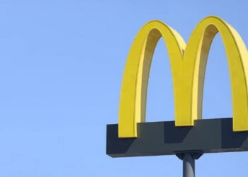 Vittoria, rischiava di incendiare il McDonald’s: fermato clochard