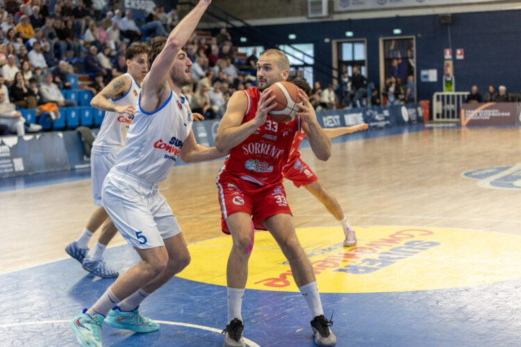 La Virtus Ragusa inizia i play off con il piede sbagliato