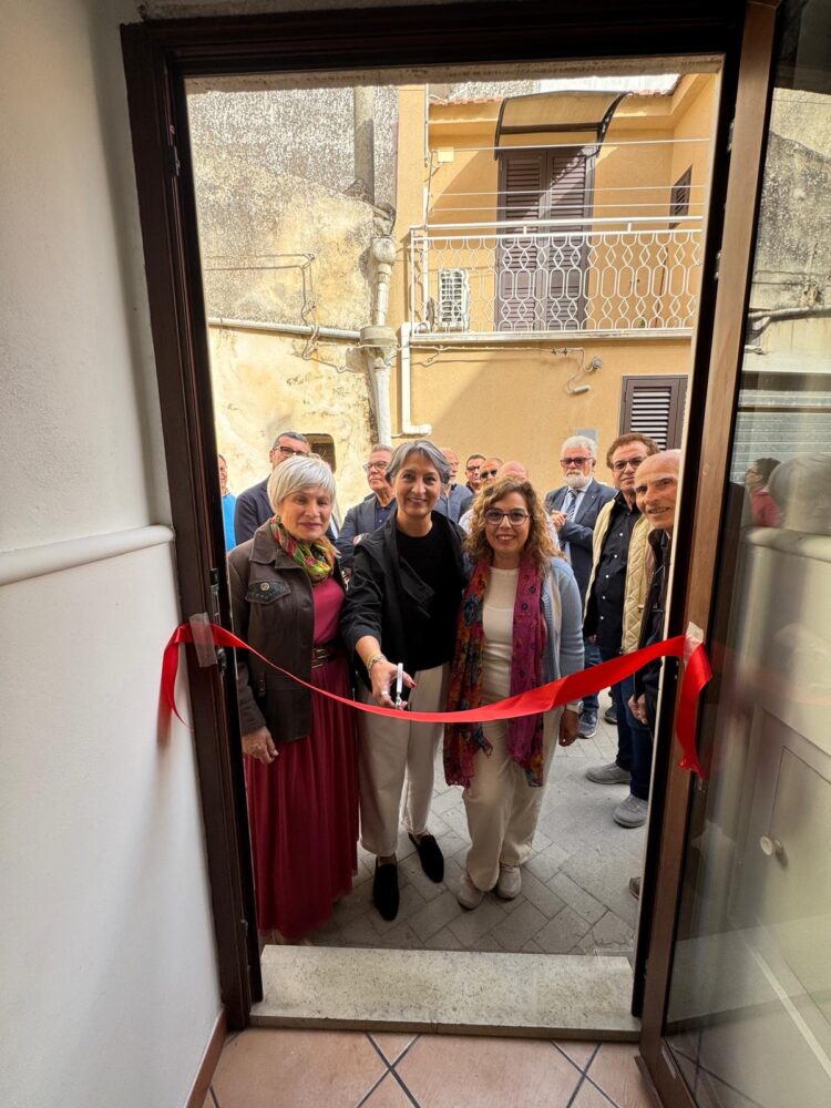Modica, inaugurato lo sportello sociale della Cgil. E’ il primo in Sicilia
