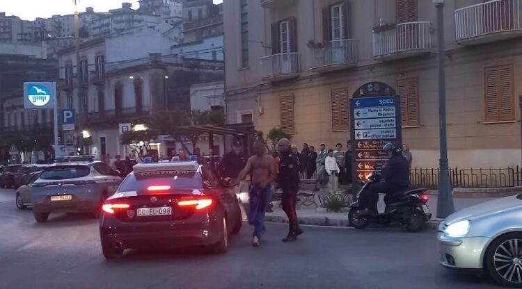 Tensione nel cuore di Modica bassa tra caos, urla e paura