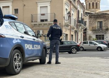 Comiso, la polizia di Stato ha dato seguito a due provvedimenti restrittivi
