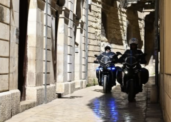 Modica, aggredisce con il coltello un 32enne per un presunto debito: 46enne in carcere