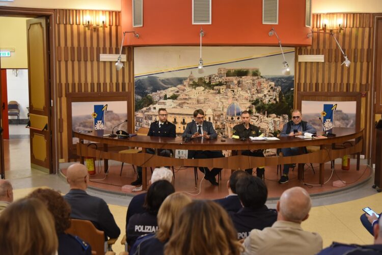 Ragusa, pubblici spettacoli e linee guida: la Questura incontra gli addetti ai lavori