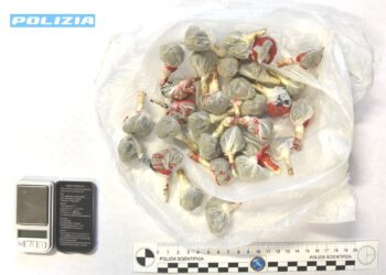 Ragusa, arrestato un 22enne per spaccio di droga