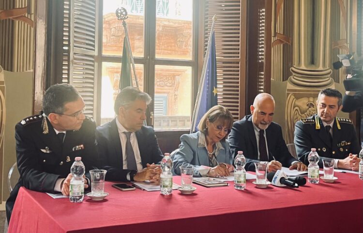 Ragusa, sottoscritto protocollo contro rapine e frodi informatiche