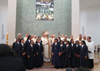 Professione religiosa perpetua per undici suore, il rito questa mattina nella chiesa del Sacro Cuore a Ragusa