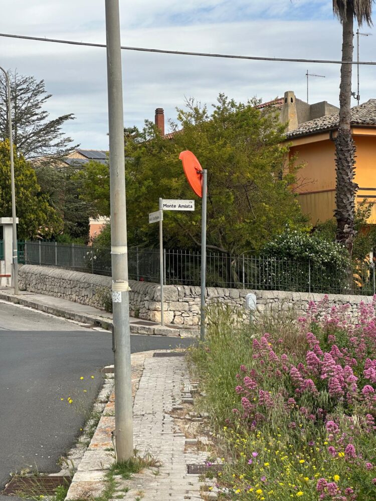 Marciapiede pericoloso in via della Costituzione a Ragusa, il consigliere Zagami presenta una mozione e sollecita interventi di ripristino