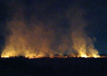Acate, notte di incendi a Capraro