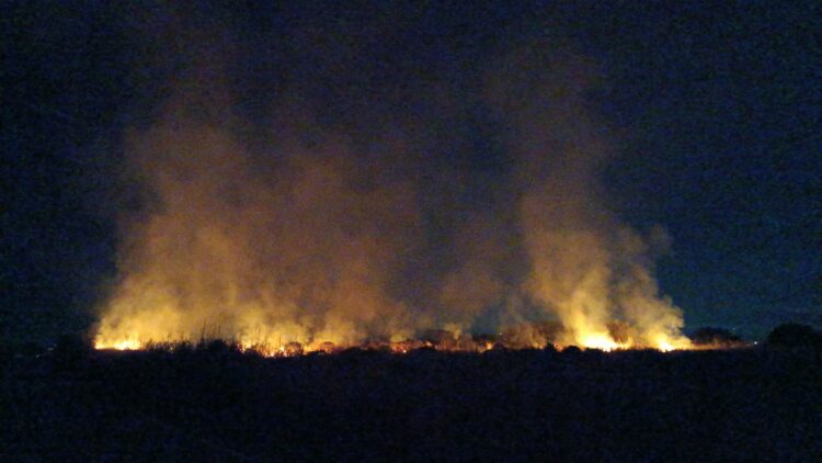Acate, notte di incendi a Capraro