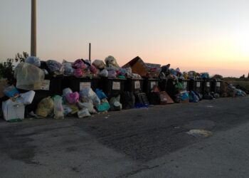 Degrado infinito lungo la costa di Marina Marza in territorio di Ispica