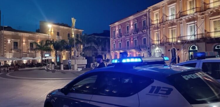Maxirissa a Comiso, denunciate dieci persone
