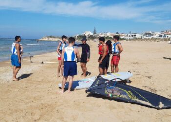 Santa Croce, conclusi i corsi di vela e windsurf al Cvk