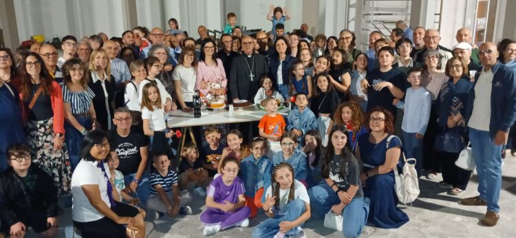 Ragusa, famiglie in festa ieri sera al Sacro Cuore di Gesù