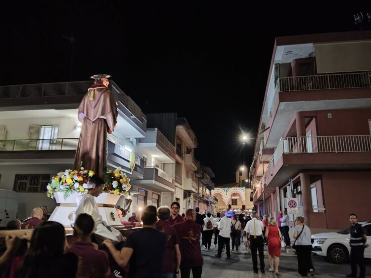 Comiso, tutto pronto per la festa esterna di Sant’Antonio di Padova