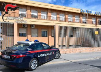 Vittoria, due giovani arrestati mentre rubano tubi di rame da un’abitazione privata