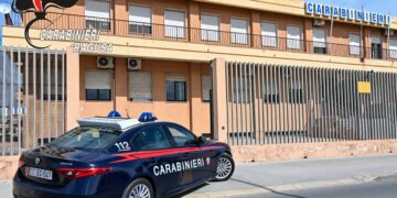 Vittoria, due giovani arrestati mentre rubano tubi di rame da un’abitazione privata