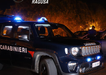 Relazione contesa a Vittoria, accoltellato al torace: arrestato un intero nucleo familiare