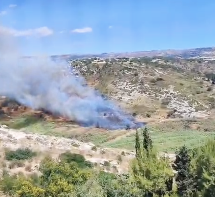 Nuovo incendio nella valle dell’Ippari a Vittoria