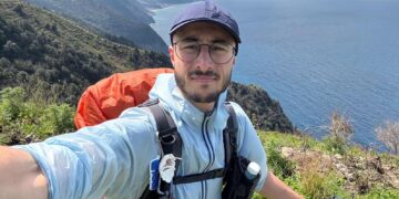 Scicli, il camminatore Antonio Giannone ha già raggiunto la Francia