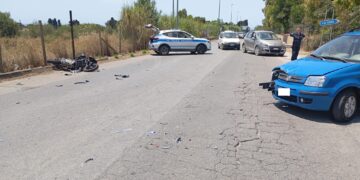 Scoglitti, scontro auto-moto: ferito un centauro