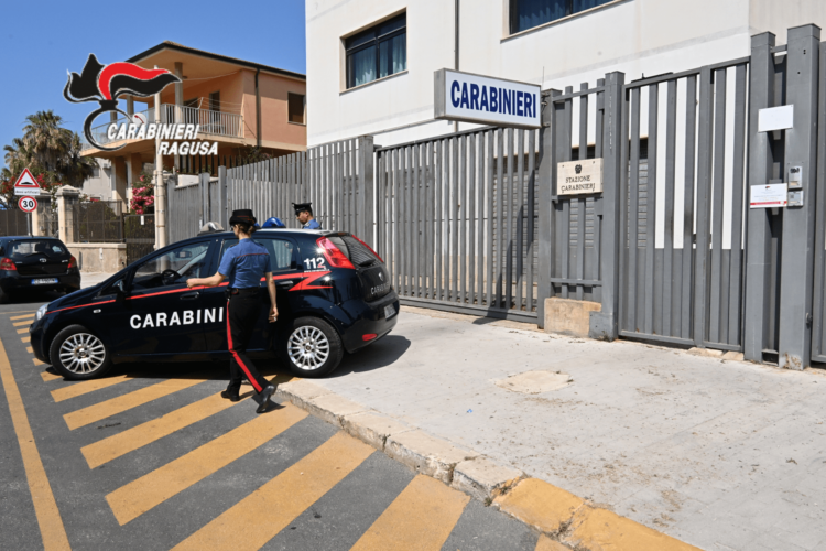 Pozzallo, maltrattamenti all’ex moglie: arrestato un 49enne