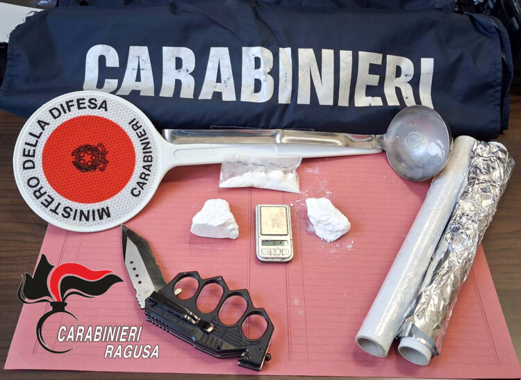 Ragusa, spaccia in centro storico: arrestato un 27enne tunisino