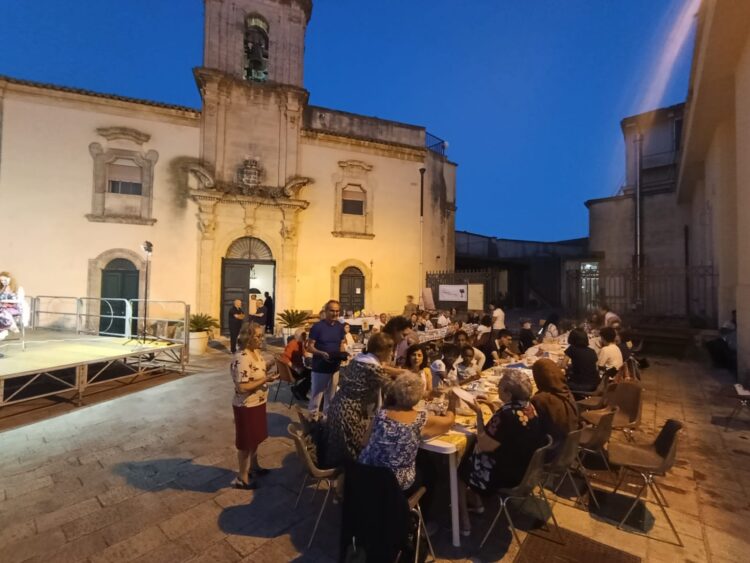 Ragusa e le iniziative in onore della Madonna del Carmine, molto partecipata la serata “Sapori senza confini”