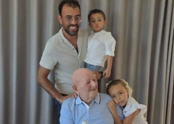 Nonno Concetto compie 105 anni, Scicli in festa