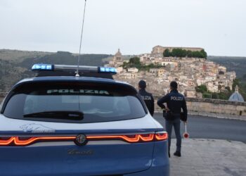 Ragusa, era in affidamento ai servizi sociali ma intanto picchiava la convivente: arrestato