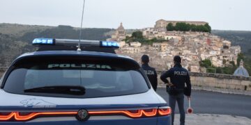 Ragusa, era in affidamento ai servizi sociali ma intanto picchiava la convivente: arrestato