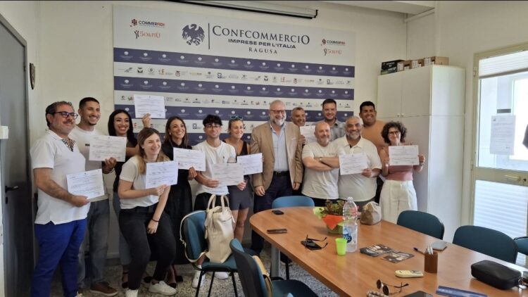 Secondo corso per agenti immobiliari di Confcommercio, consegnati gli attestati