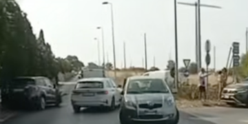 Marina di Ragusa, incidente stradale vicino al cimitero: coinvolte due auto
