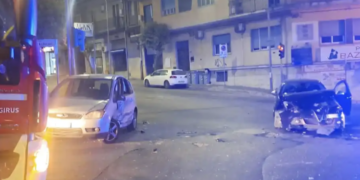 Ragusa, scontro nella notte in via Archimede: quattro feriti