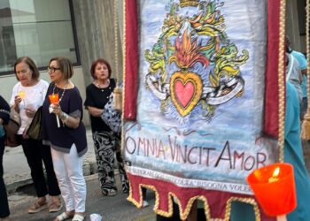 Tra fede, comunità e inclusione: la processione in onore di San Paolo apostolo passa dal centro diurno Anffas