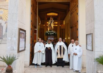 Ragusa e la processione in onore della Madonna del Carmine, ieri sera numerosi fedeli e devoti