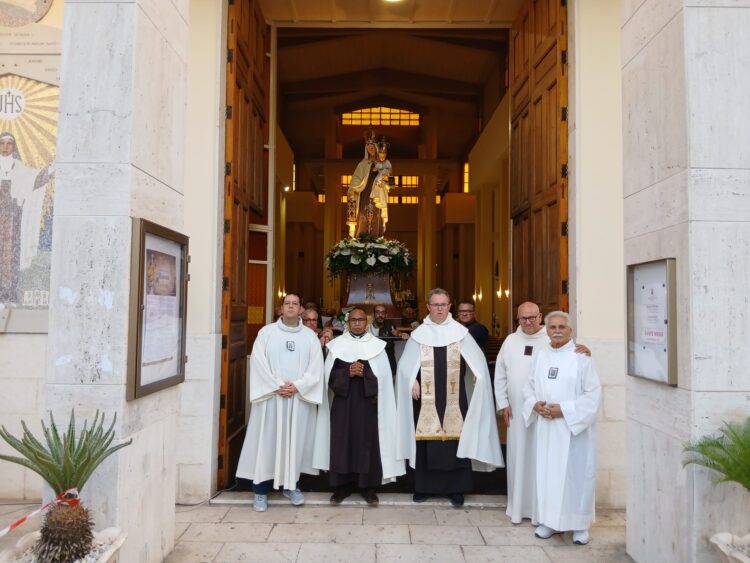 Ragusa e la processione in onore della Madonna del Carmine, ieri sera numerosi fedeli e devoti
