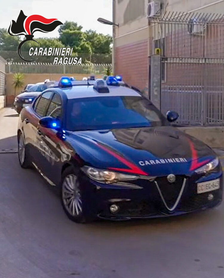 Modica, le rubano l’auto mentre è al supermercato: i Cc ritrovano la vettura e denunciano un uomo