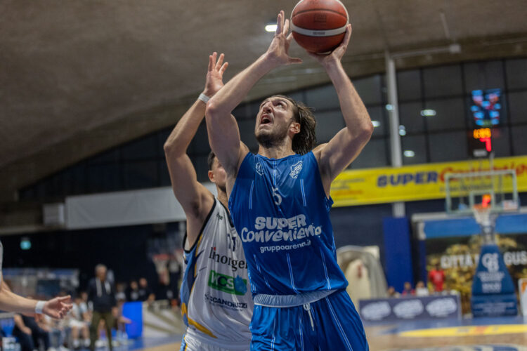 La Virtus Ragusa si affida ancora una volta a Piscetta