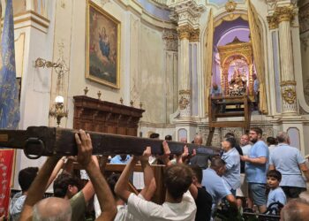 Giarratana, momenti carichi di emozione per il rito della “Scinnuta”