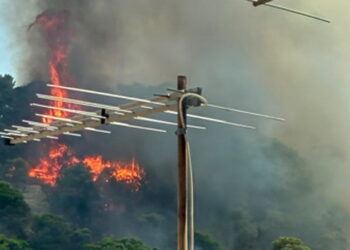Incendio a Modica, un senegalese non voleva lasciare la baracca in cui viveva