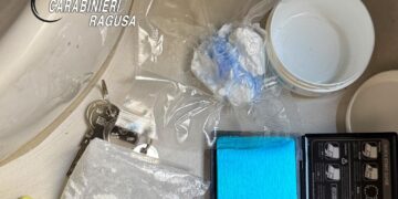 Ragusa, spacciava dai domiciliari: 52enne finisce in carcere