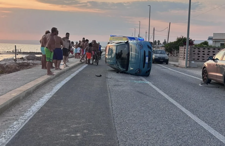 Auto si ribalta sulla Marza-Pozzallo: ci sono feriti