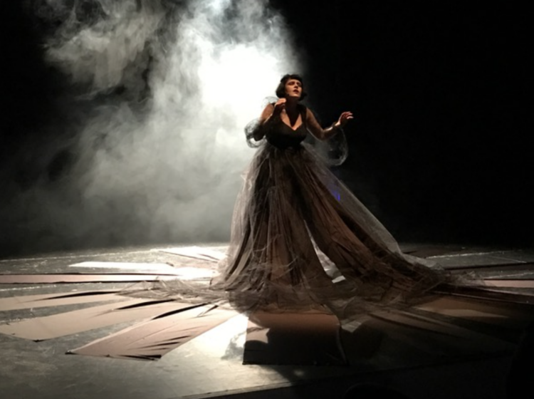 La “Voce di donna” di Melania Giglio al festival della fioritura di Ragusa