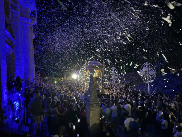La neve d’agosto per onorare la Madonna