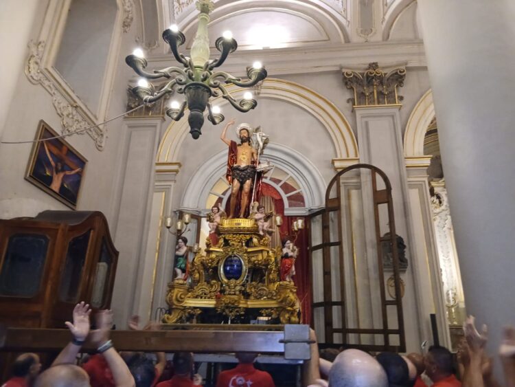 Ragusa, aperta la nicchia e traslato il simulacro: i festeggiamenti in onore di San Giovanni possono iniziare